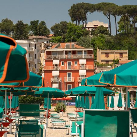 Hotel Villa Sirena Нумана Екстериор снимка
